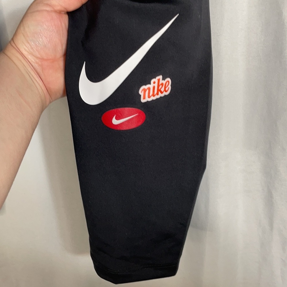 Nike Training The One Tight Fit Legging